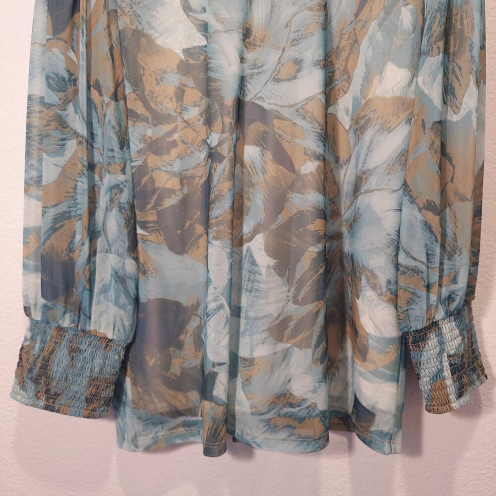 G by Giuliana Floral Blouse Blue Gold Size S - Picture 4 of 8